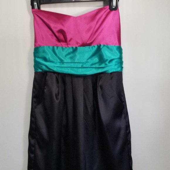 Color Block Dress - Picture 1 of 4
